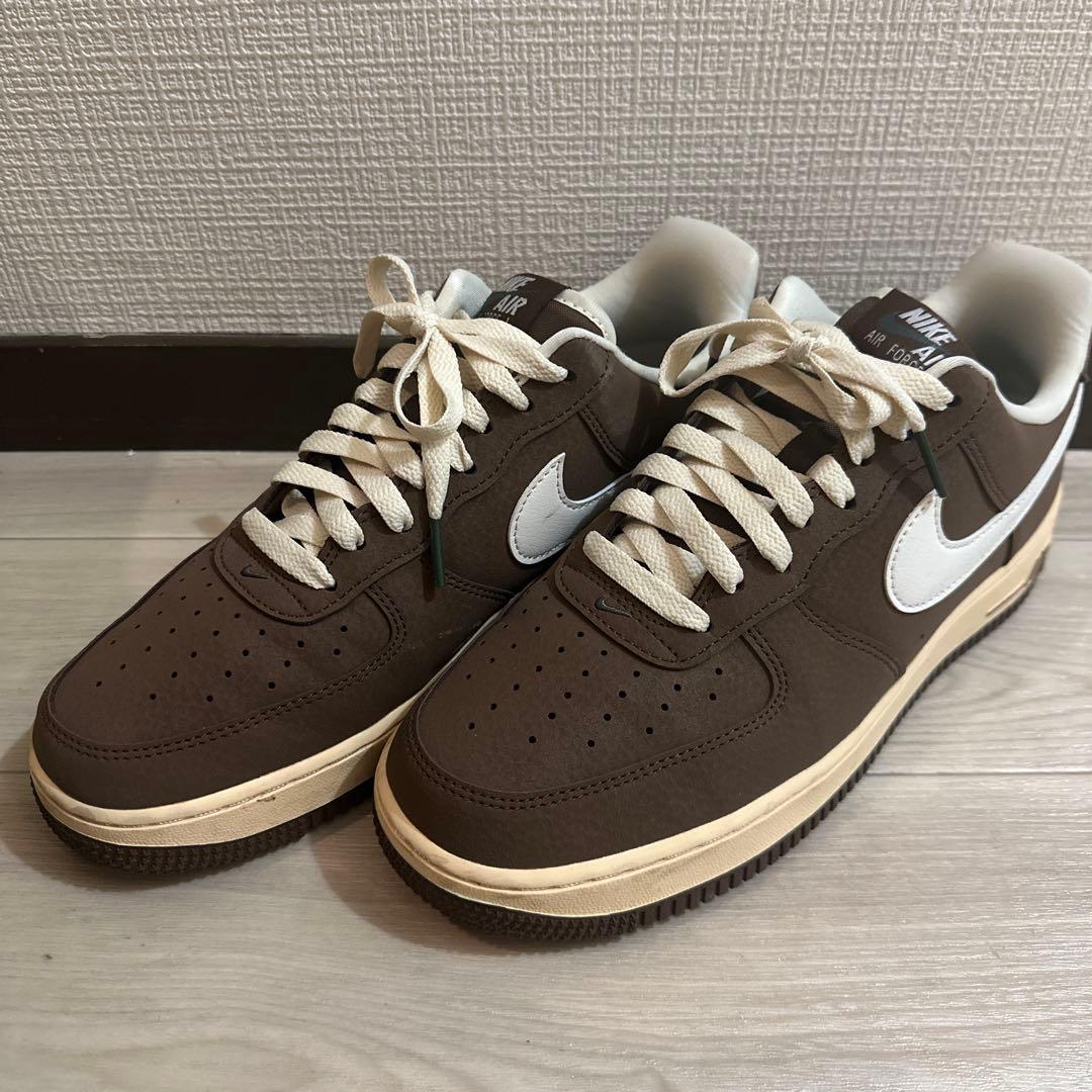 Nike Air Force 1 ブラウン スニーカー