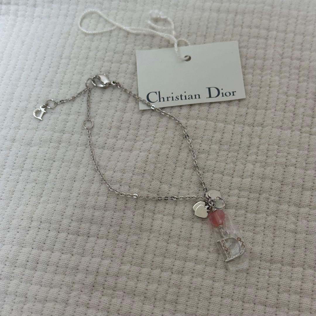 【新品未使用】Diorブレスレット ロゴハート型チャーム