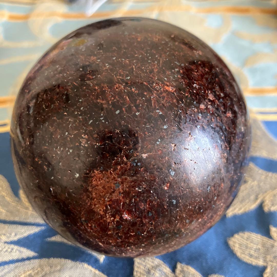 全面キラキラ　レッドマイカ　スフィア　天然石置物