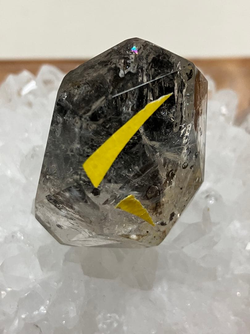 希少貴重　流砂　水入りエレスチャルクォーツオブジェ　37.8mm×22mm