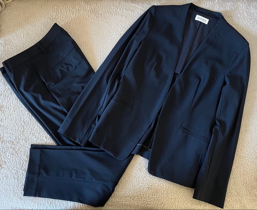 PLST ネイビー パンツスーツ 新品