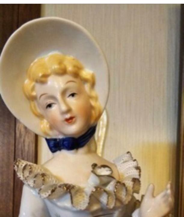 陶器 人形 レースドール 白いドレスの貴婦人 置物 34㎝