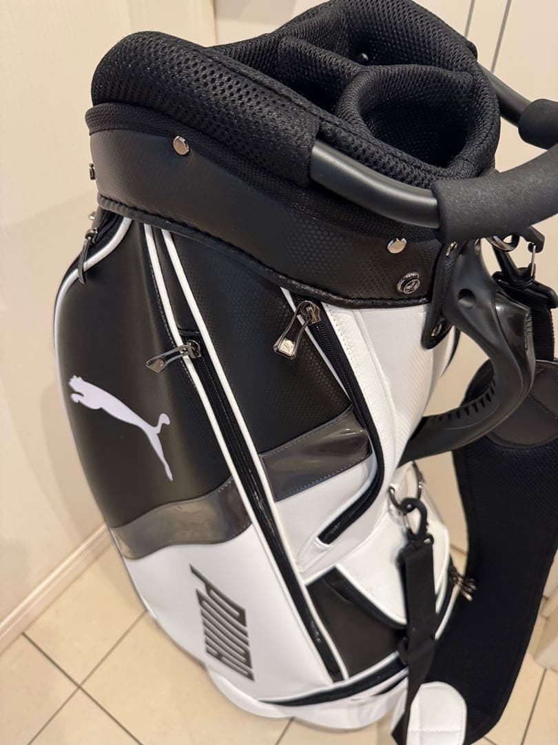【美品】PUMA ゴルフバッグ・キャディバッグ 白/黒