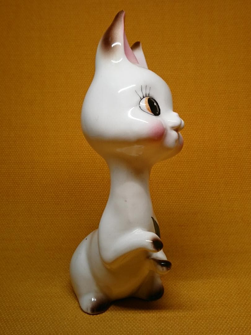 【美品】ウサギ　兎　白兎　陶器　置物　インテリア　工芸品　美術品　A1241