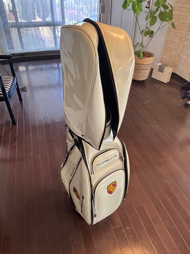 ポルシェ ゴルフバッグ ホワイトゴールド
