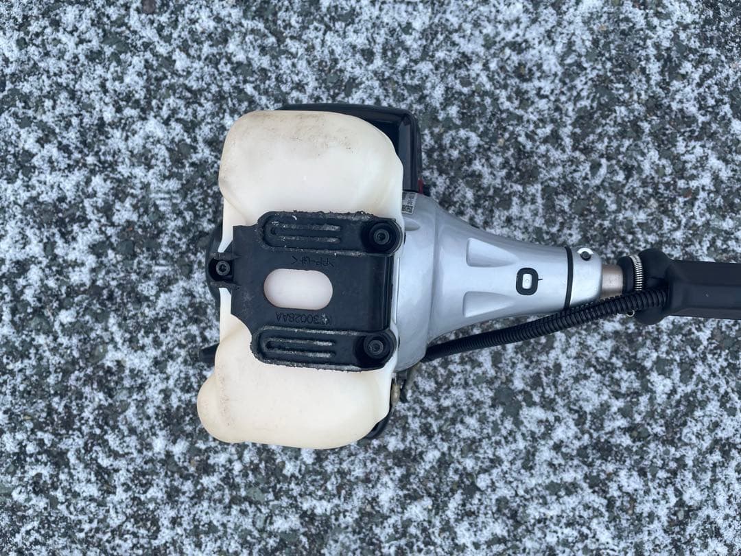 プロ仕様‼️ハイパワー‼️三菱 刈払機 MA261MT 草刈機 エンジン刈払機