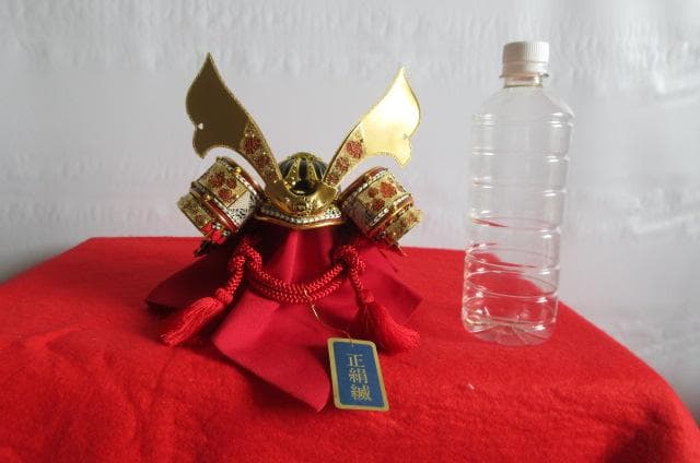 新品　吉徳大光　赤糸威　正絹　兜　収納箱付き