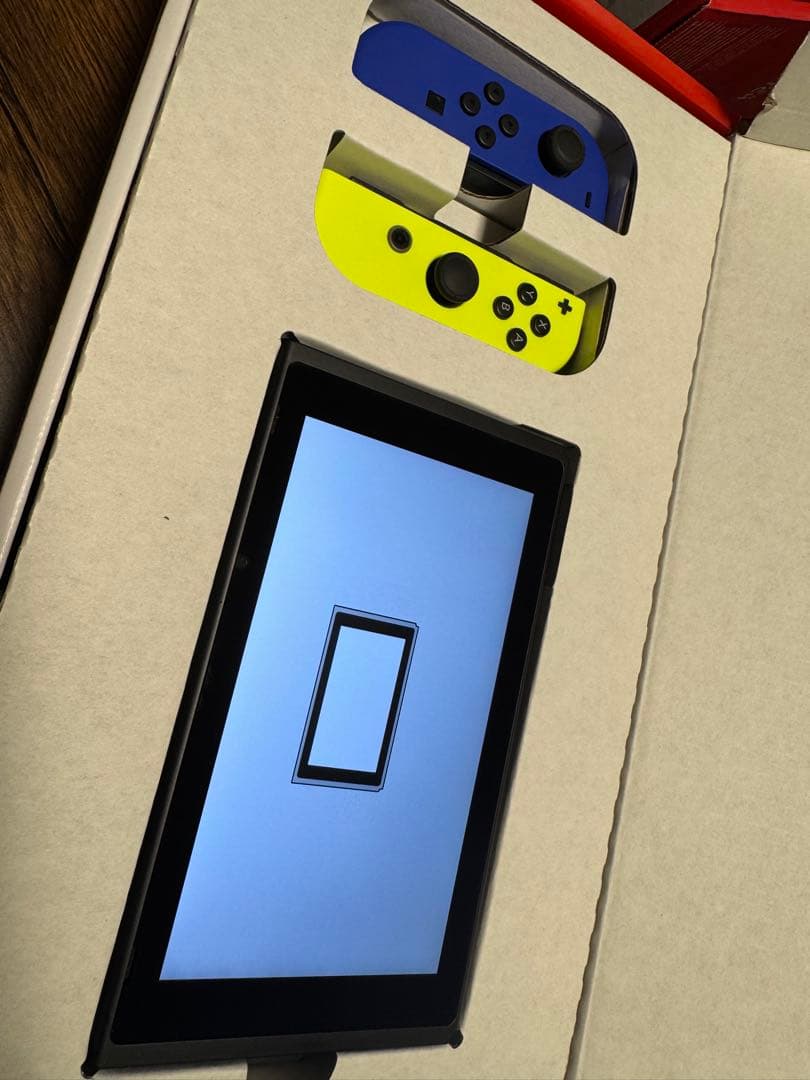 【完品】Nintendo Switch 本体（商品箱付）