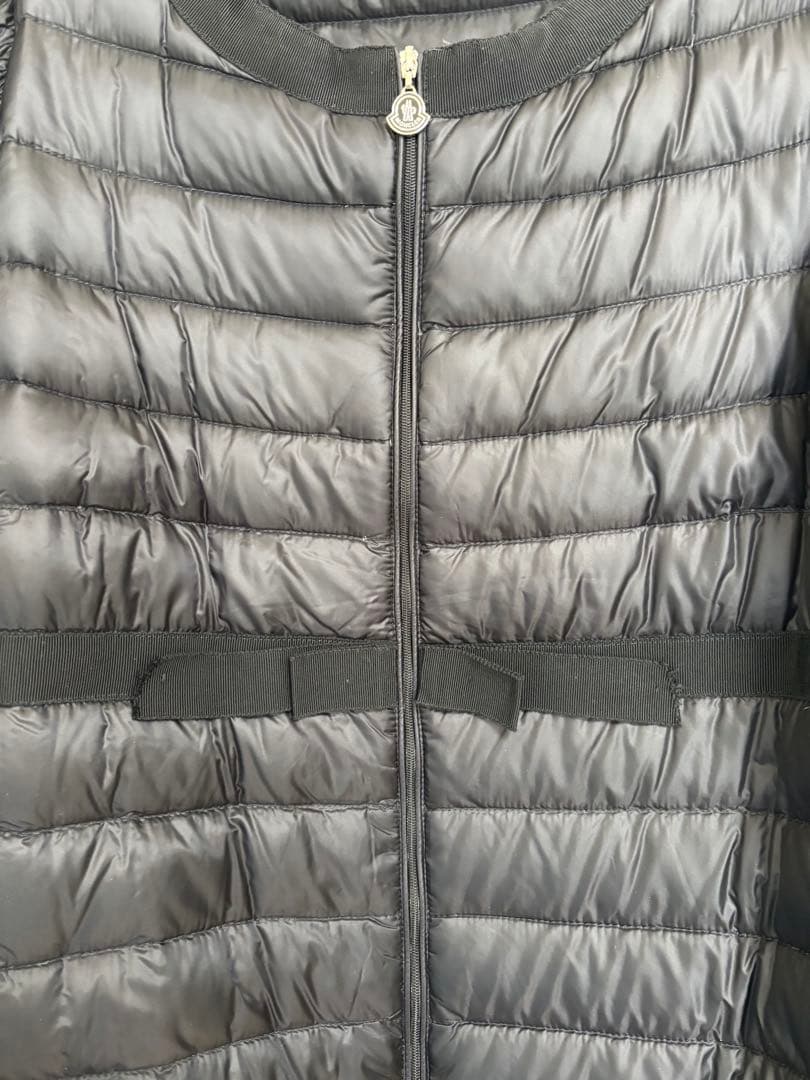 Moncler モンクレール ライトダウンジャケット