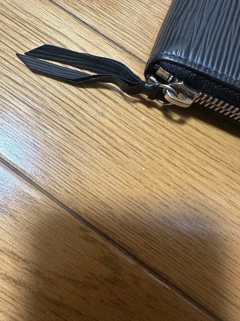 Louis Vuitton エピライン ブラック長財布
