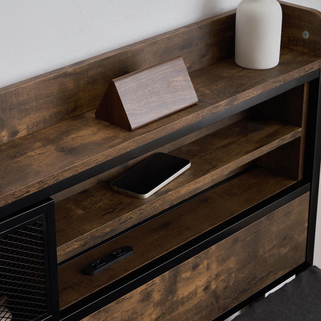 最後1セット！SD・セミダブル　ベッドフレーム・コンセント付きBROWN