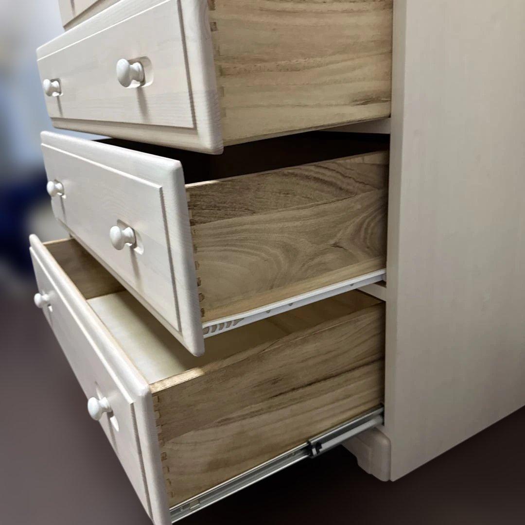 ロック付きライトウッドチェスト 7段