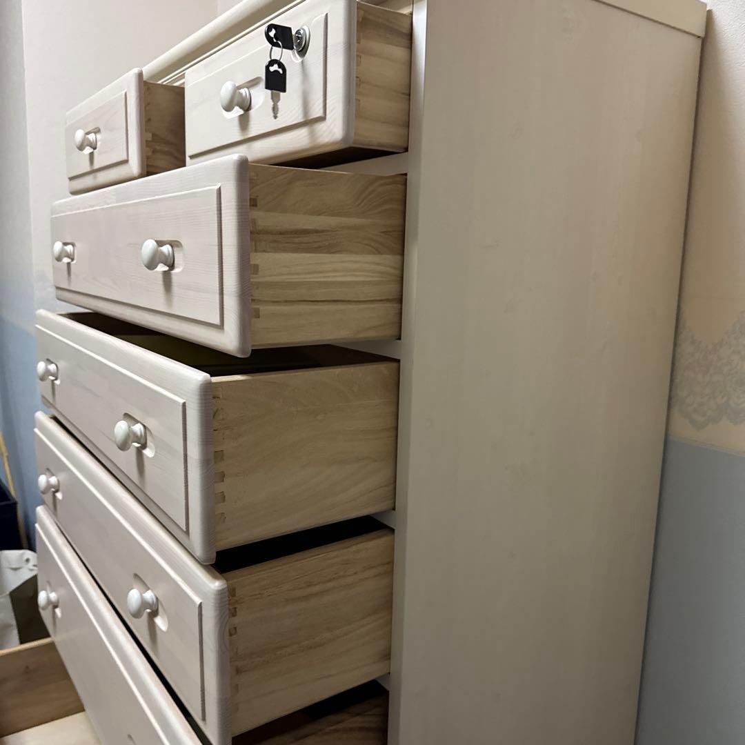 ロック付きライトウッドチェスト 7段