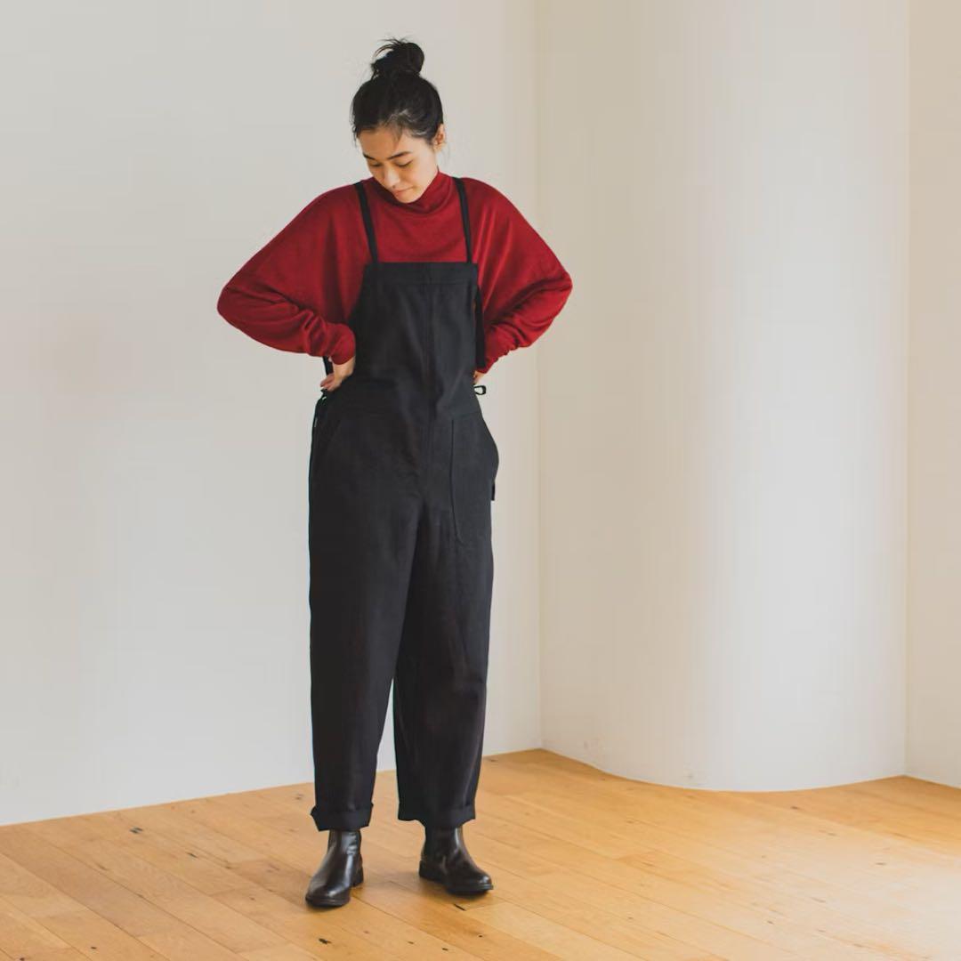 美品【北欧、暮らしの道具店】サイドリボンのサロペット/ブラック