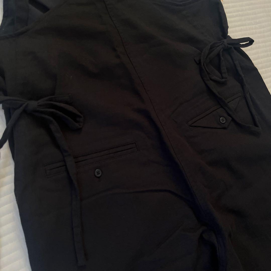 美品【北欧、暮らしの道具店】サイドリボンのサロペット/ブラック