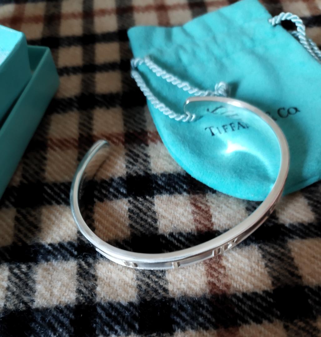 ティファニー アトラス バングル　ラージサイズ　美品