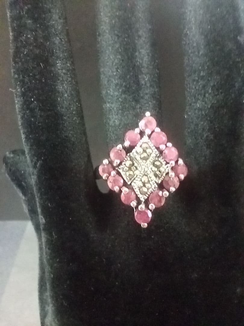 天然石ルビー·リング