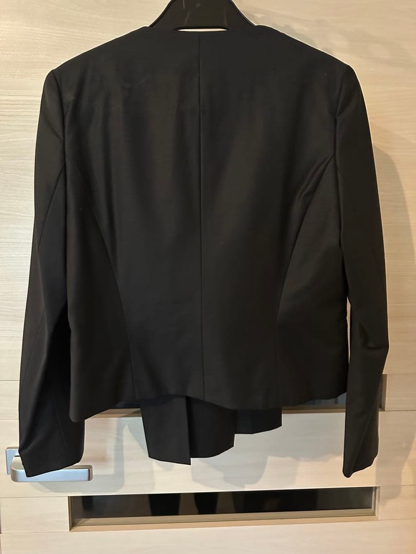 スーツ・フォーマル・ドレス K