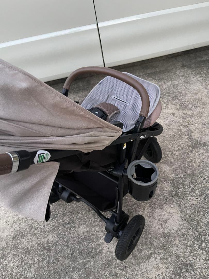 yukpsk アップリカ スムーヴプレシャス＋ベビーカーファンシート