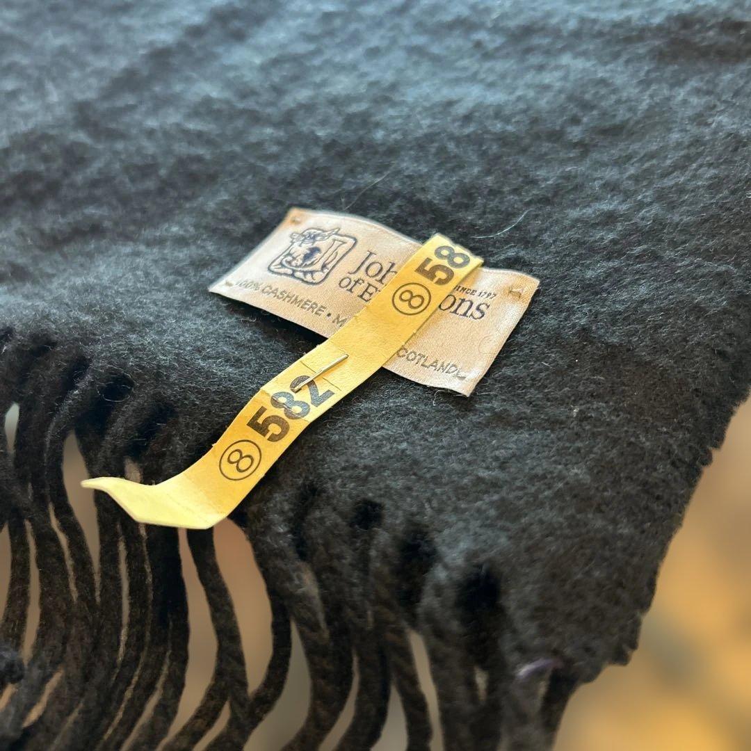 ★★Johnstons of Elgin ブラック マフラー★★クリーニング済み