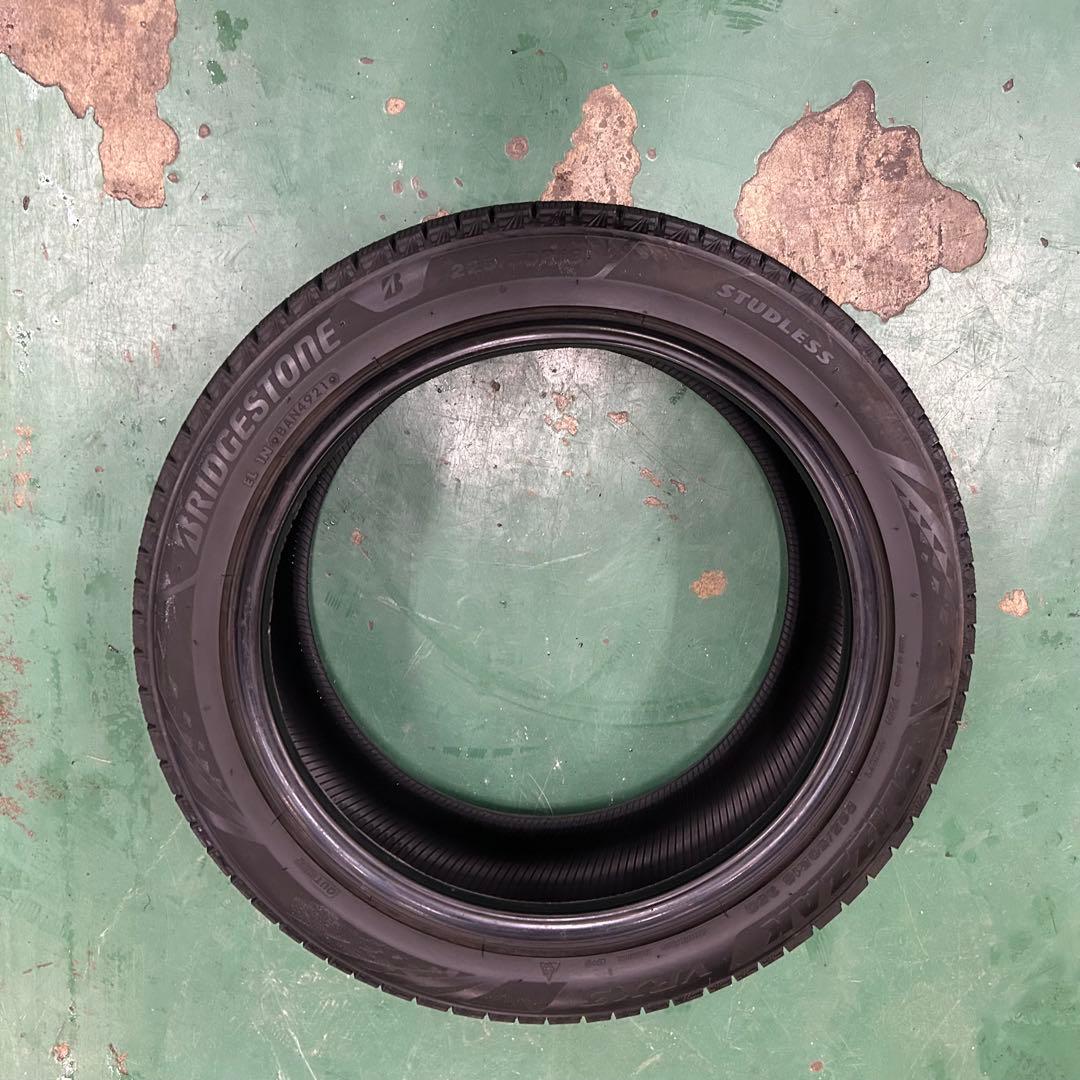 中古スタッドレス225/50R18ブリザックVRX3　C-HR、カローラクロス等