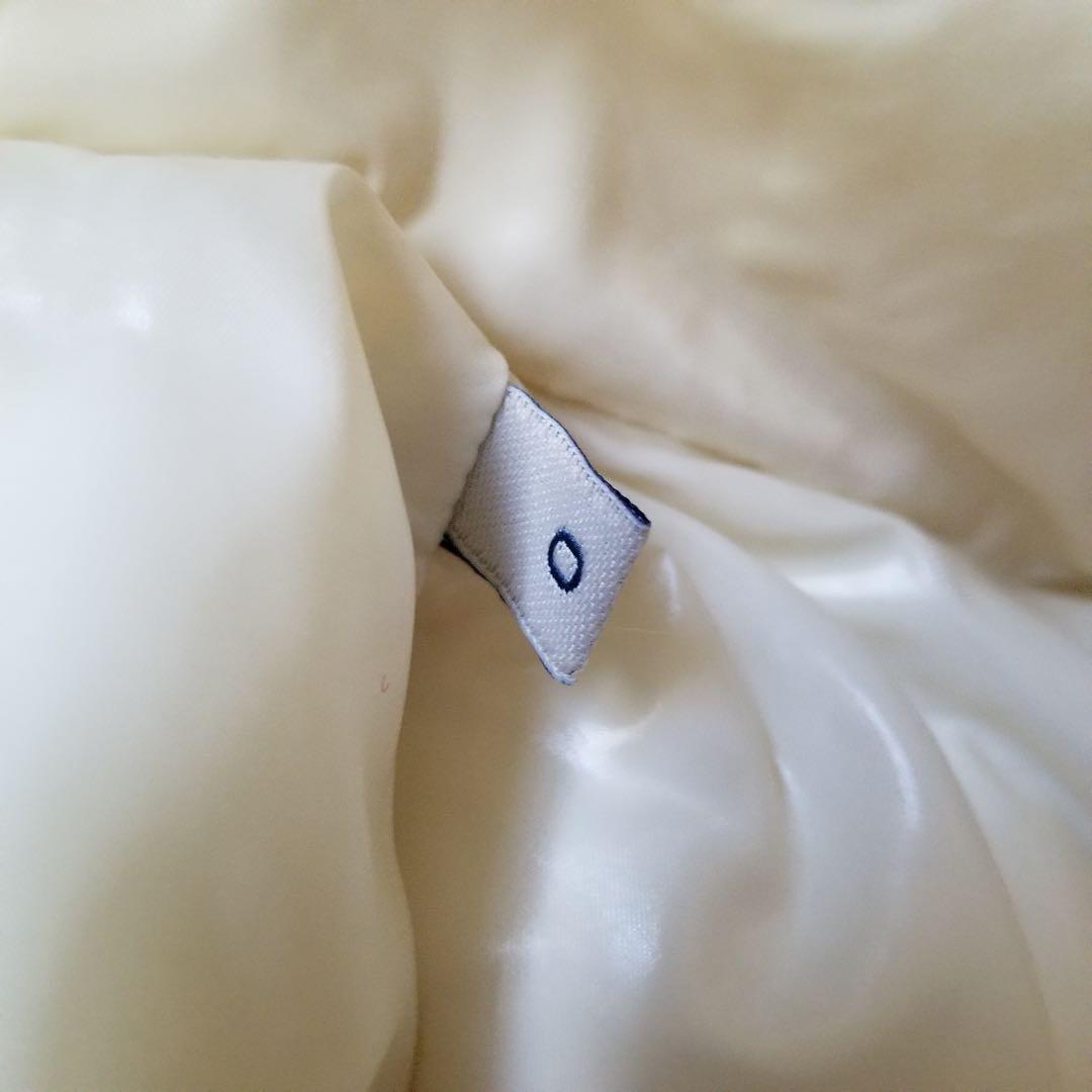 破格値価格　モンクレール　白ダウンベストフード付き　人気デザイン　正規品