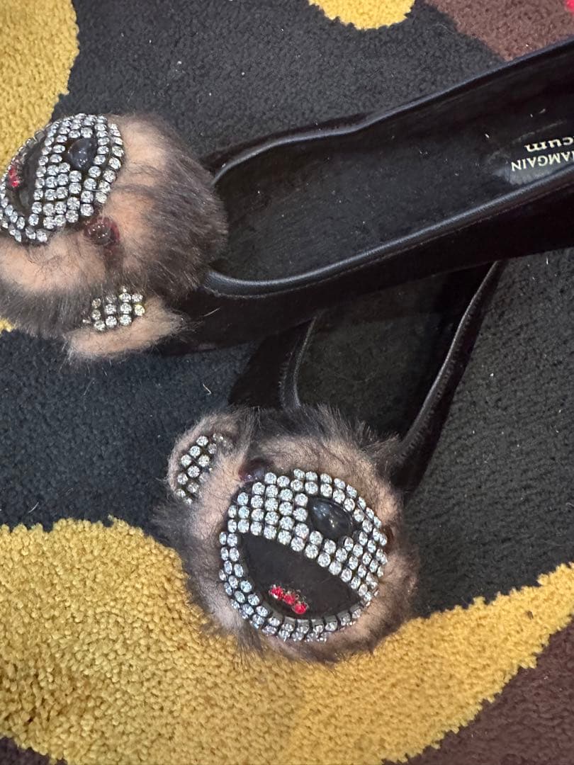 ムチャチャ-あちゃちゅむの ファー付きパンプス 39