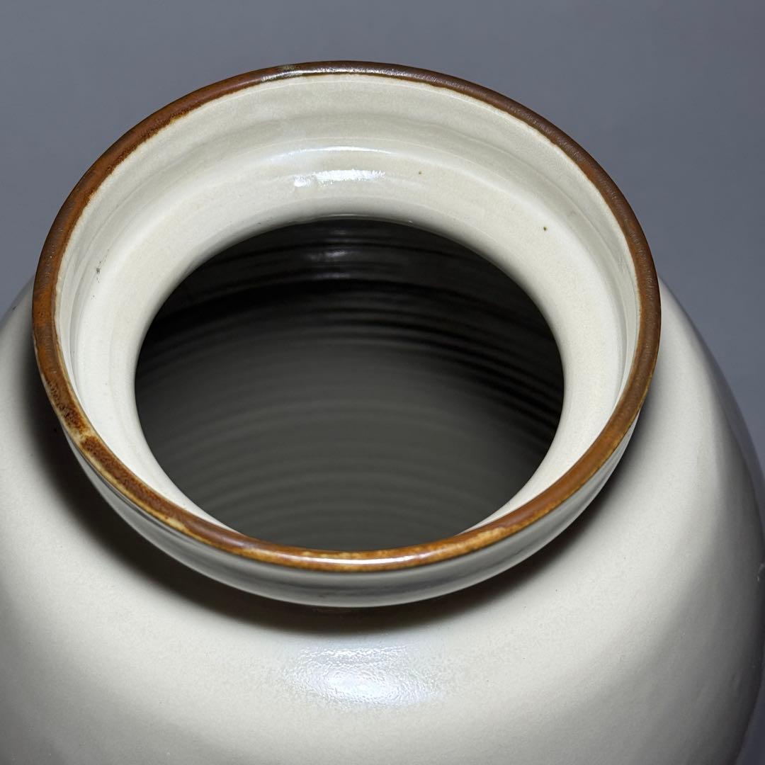 ◆韓国無形文化財【曹基正】作白磁浮彫人物図大花瓶 45.3cm 無等窯 共箱◆