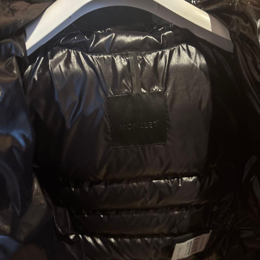 MONCLER ブラック ダウンジャケット レディース