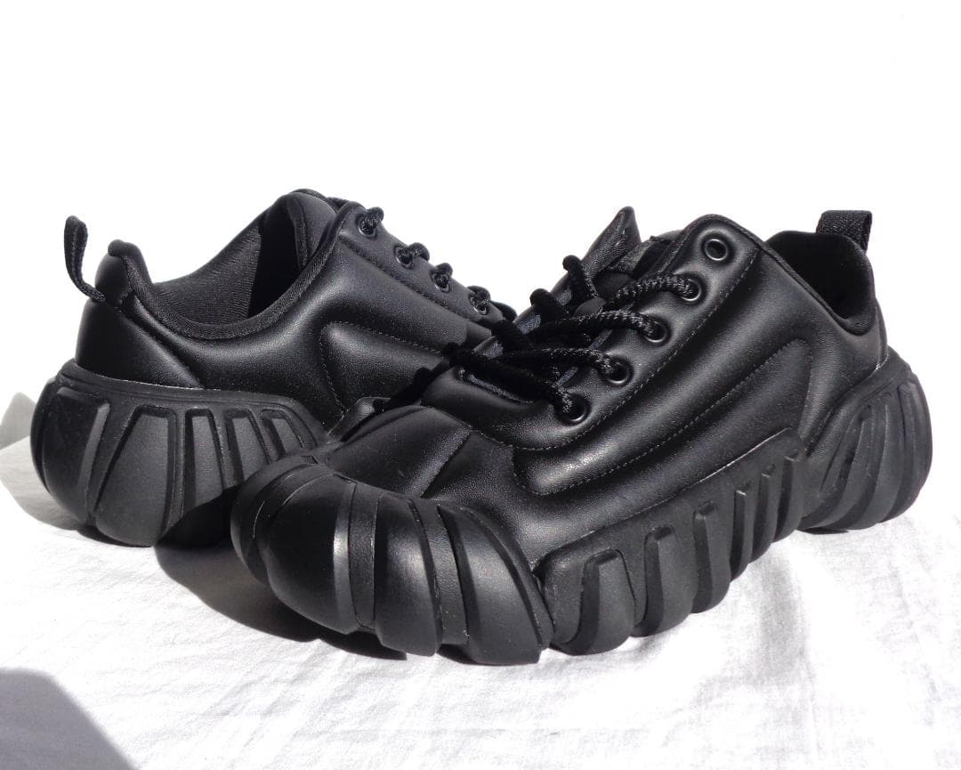 ONITSUKA TIGER DENTIGRE PUFF 25cm スニーカー