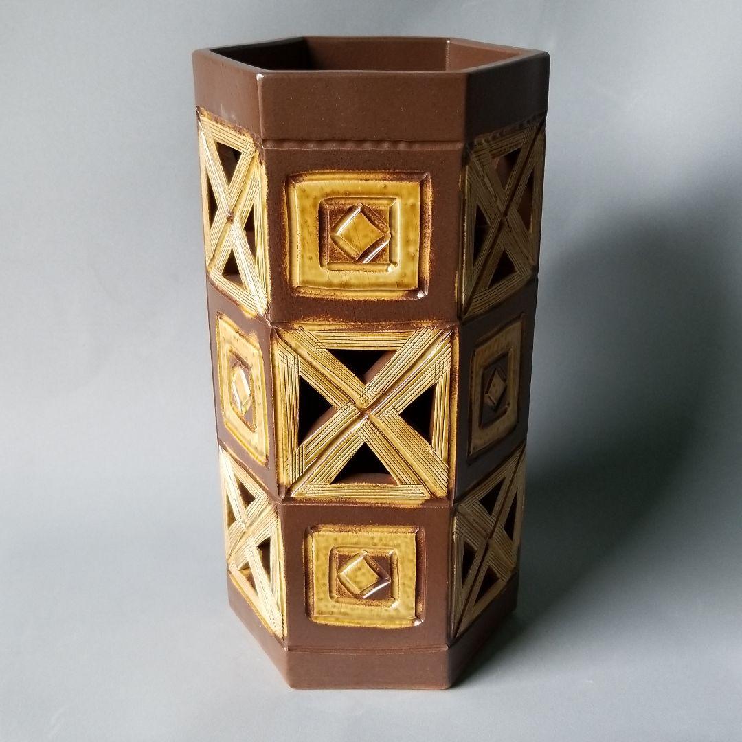 お値下げしました⤵信楽焼傘立て  六角茶彫 高さ４８cm