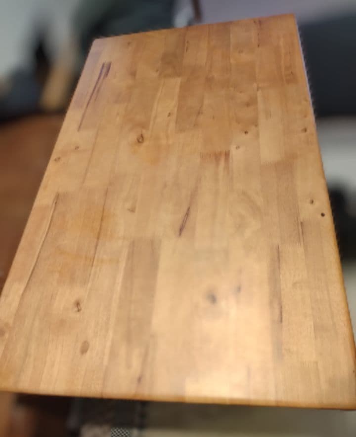 【引取限定】天然木で作られた北欧風ダイニングテーブル
