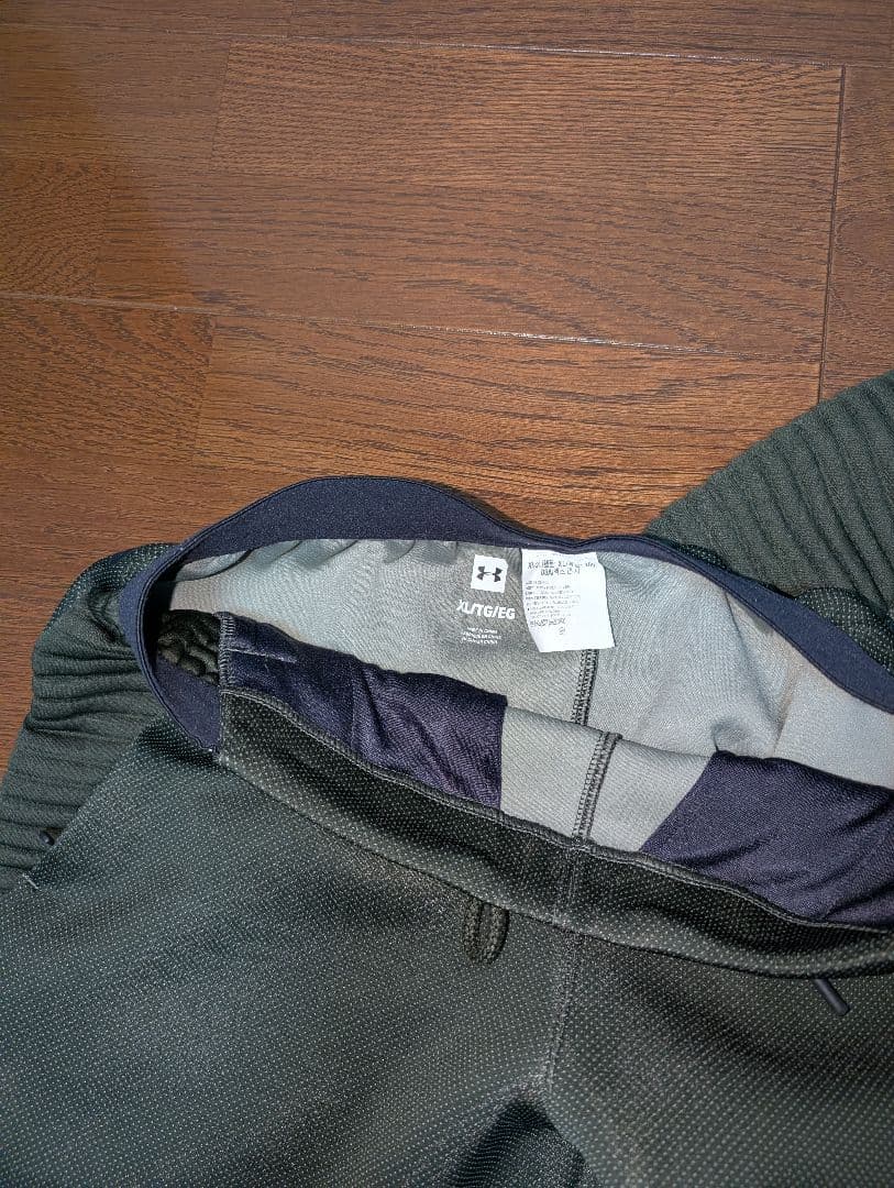 美品アンダーアーマージャージ上下