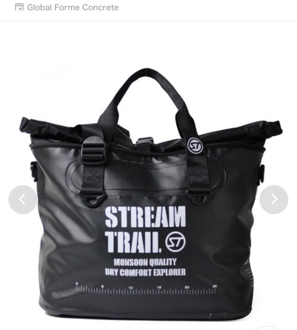 ブラック　クールなトートバッグ　ビジネス/タウンユース