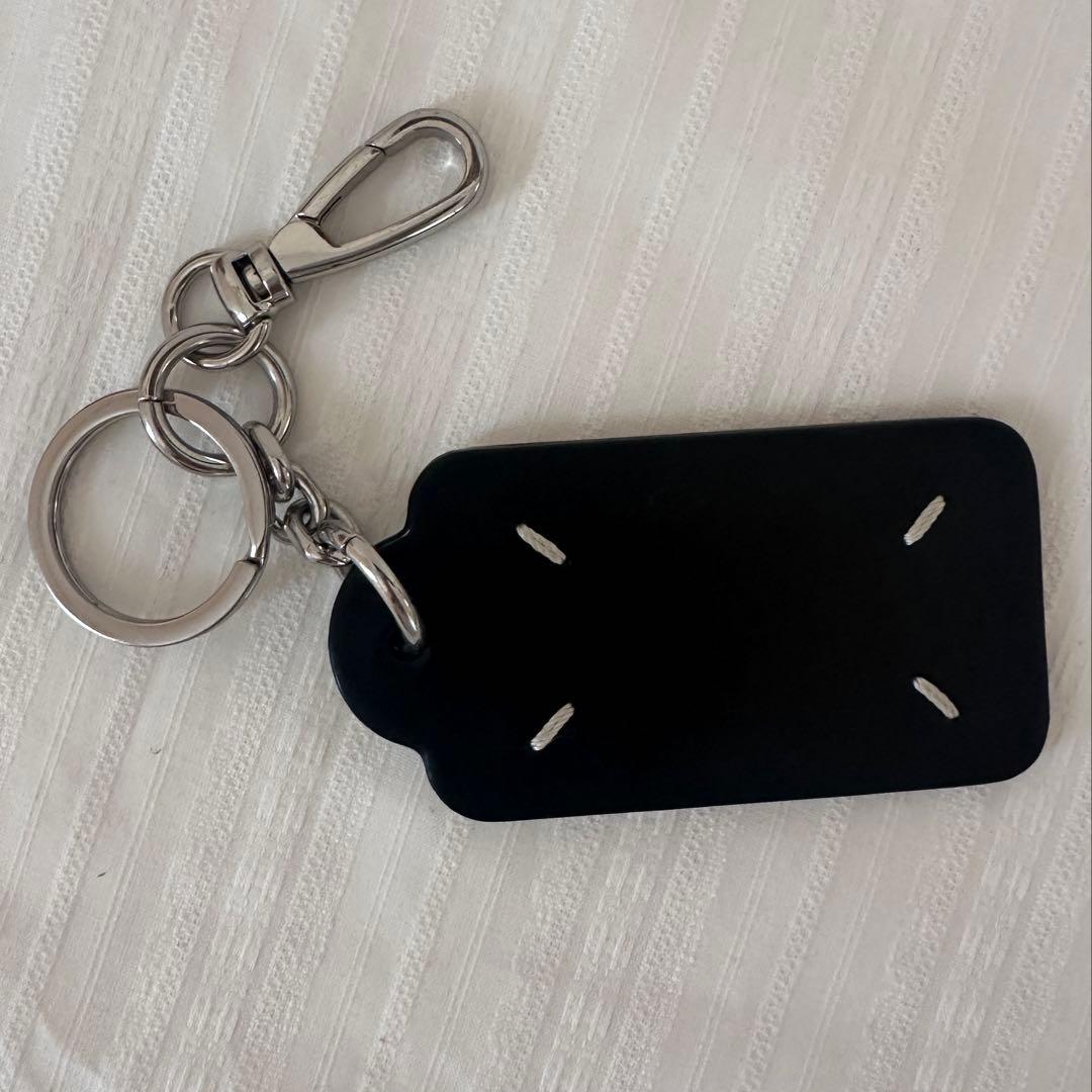 Maison Margiela タグ型キーホルダー