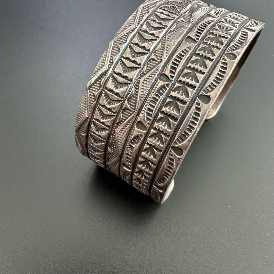 Navajo Henry Mariano スタンプワーク バングル