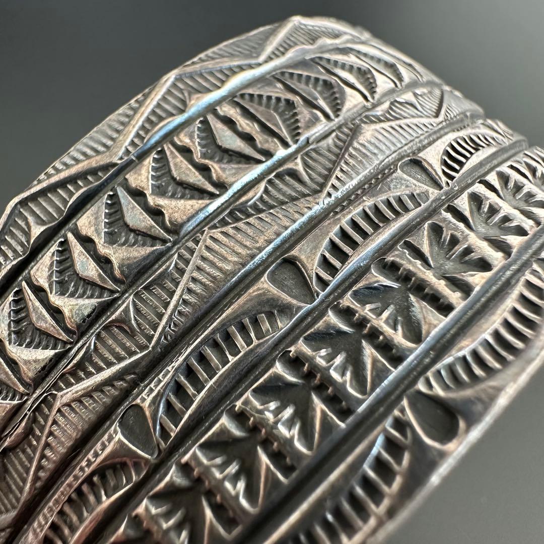 Navajo Henry Mariano スタンプワーク バングル