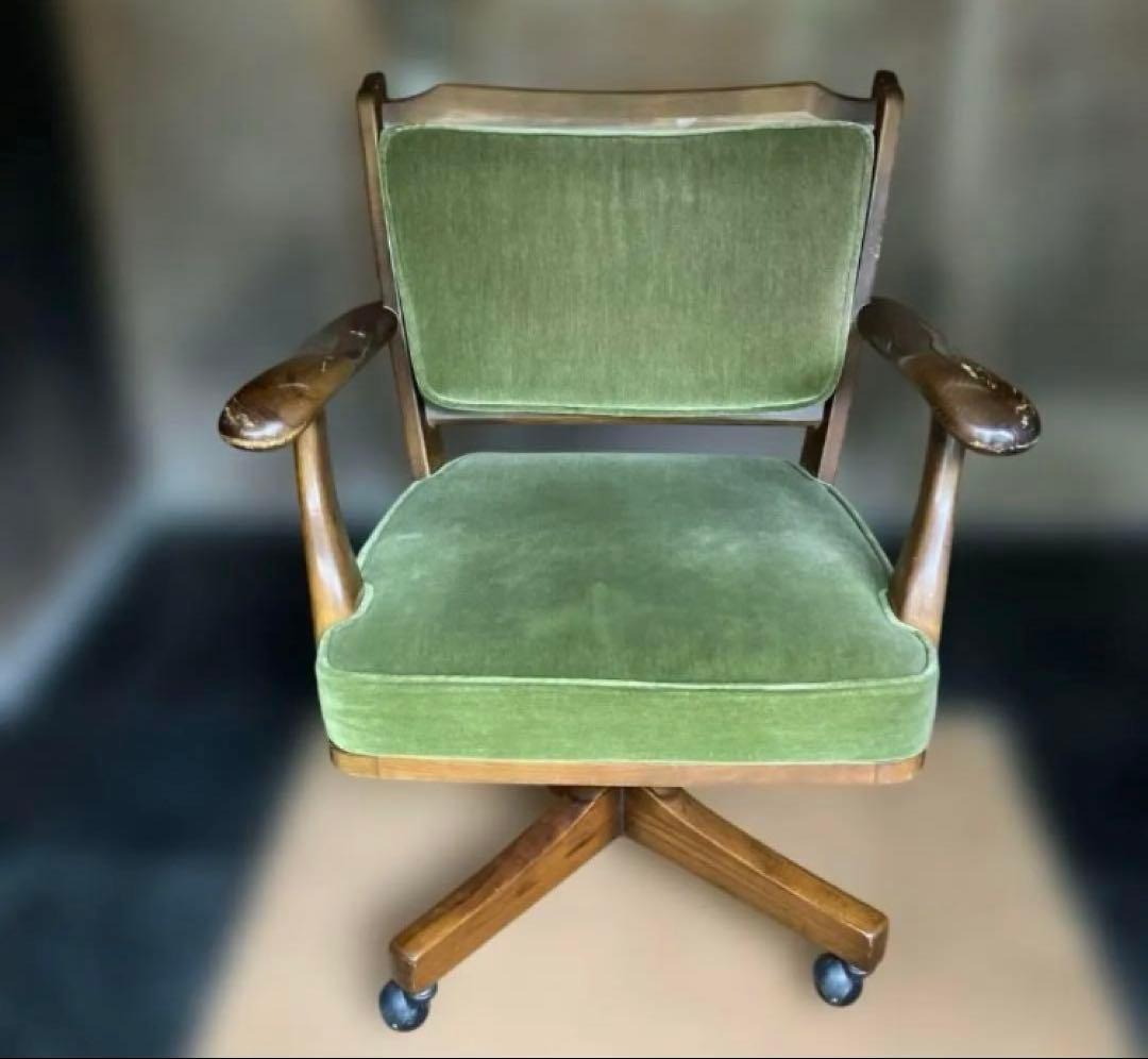 カリモク　コロニアル　デスクチェア　アームチェア 回転椅子