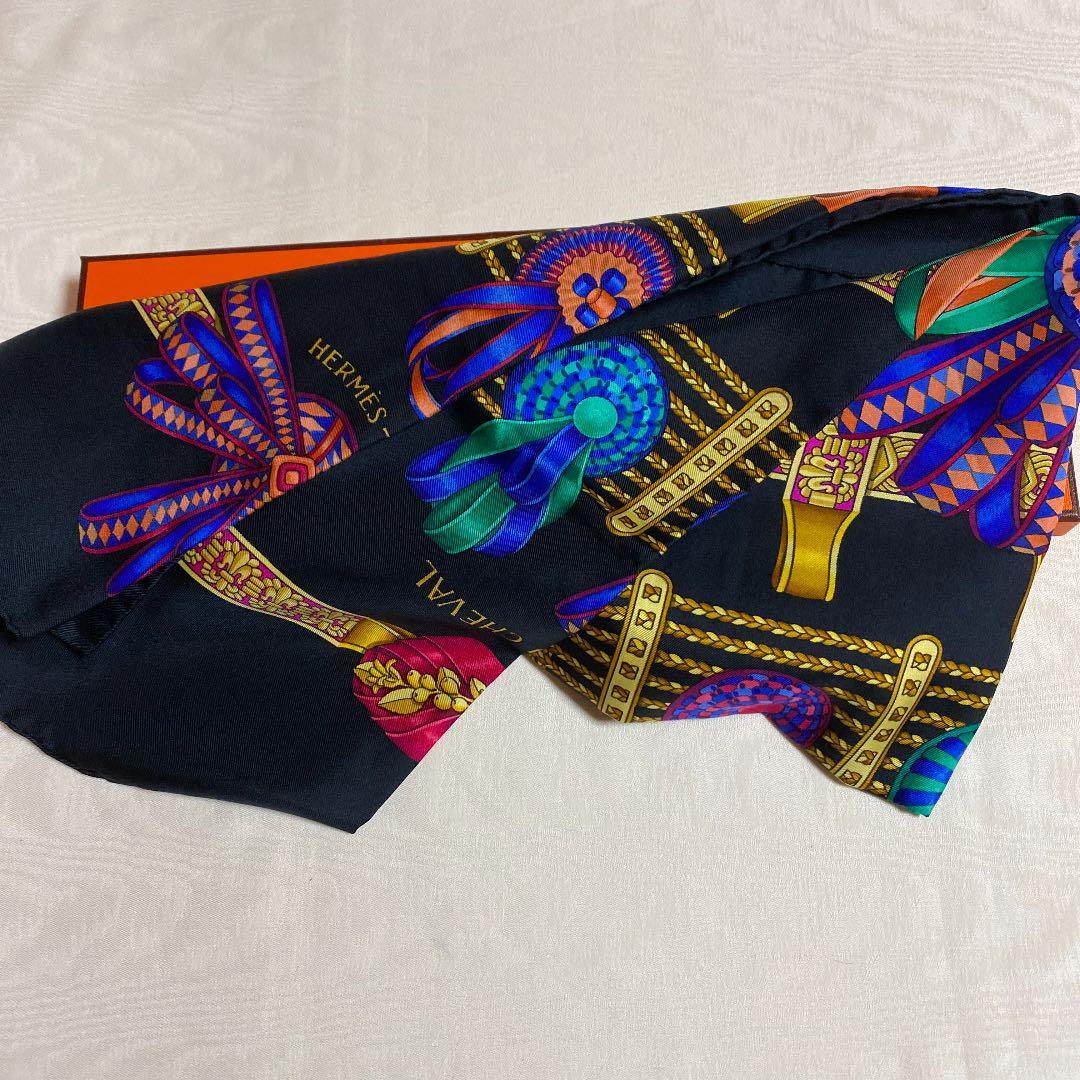 エルメス　スカーフ　カレ　90 馬のリボン飾り　黒