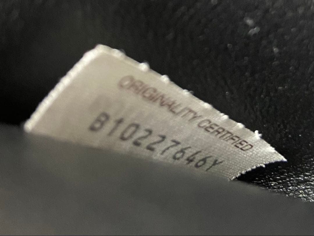 【美品】BOTTEGA VENETA ボディバッグ　マキシイントレ