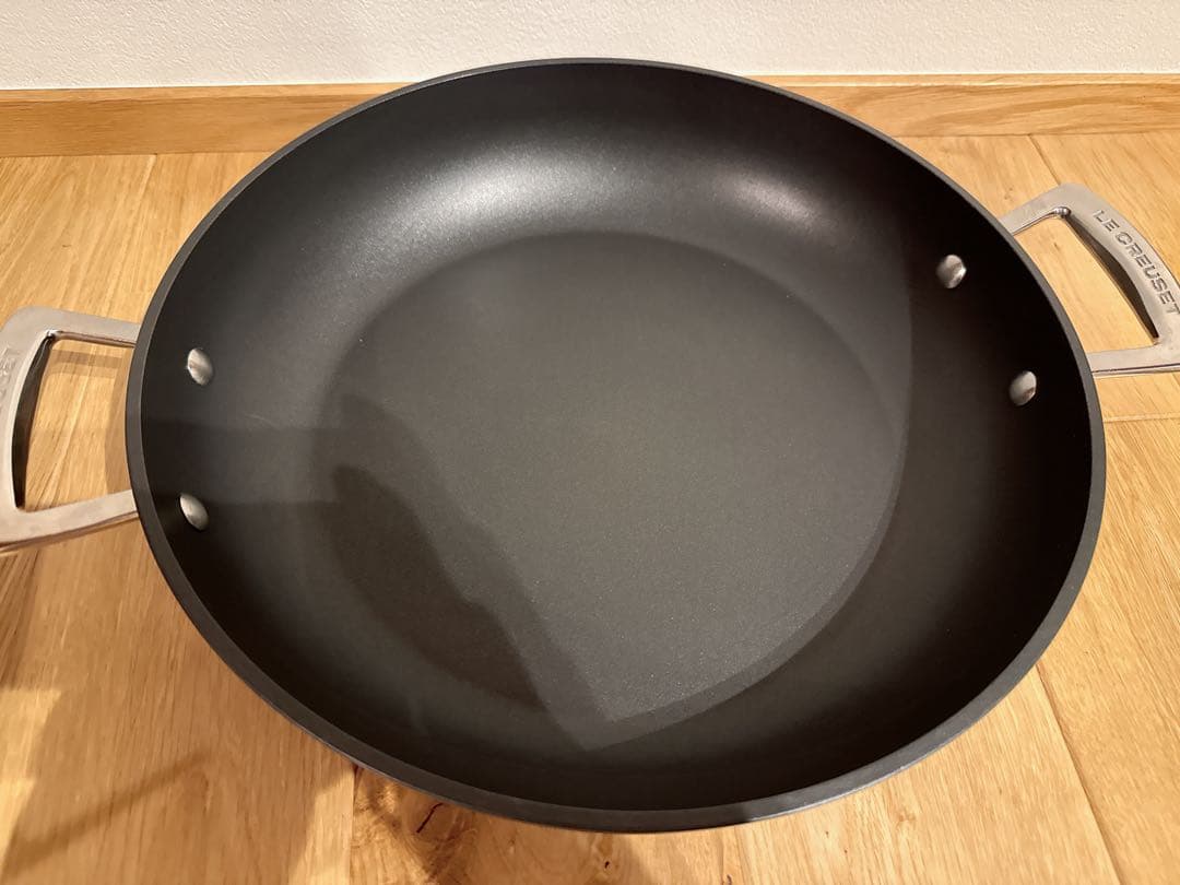 ル・クルーゼ　TNS シャロー キャセロール　両手鍋 30㎝蓋付マルチパン