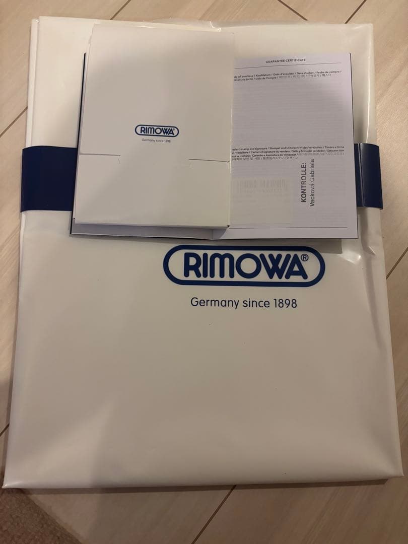 【タイショウ】RIMOWA Limbo Carmona Red 98L