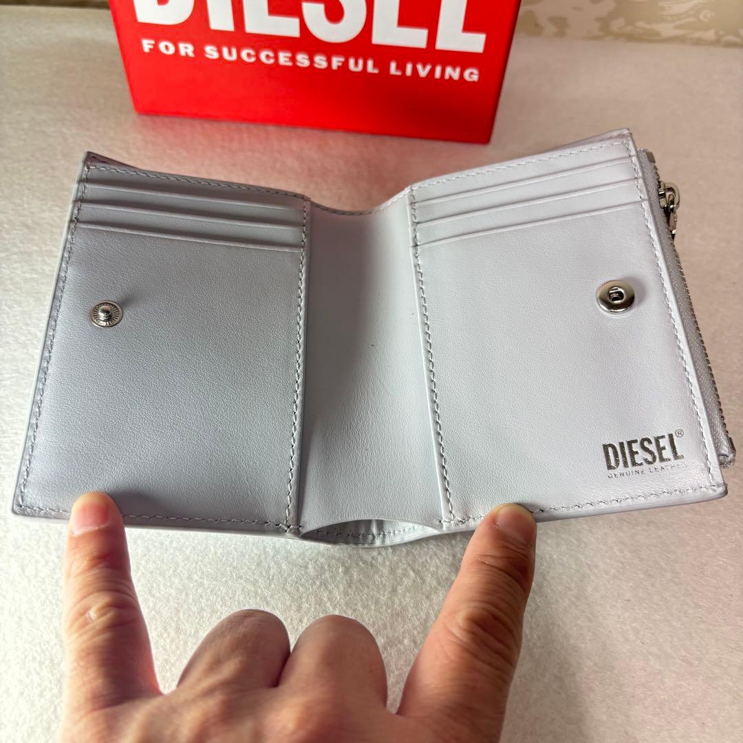 未使用品　DIESEL ディーゼル　 二つ折り財布 ホワイト