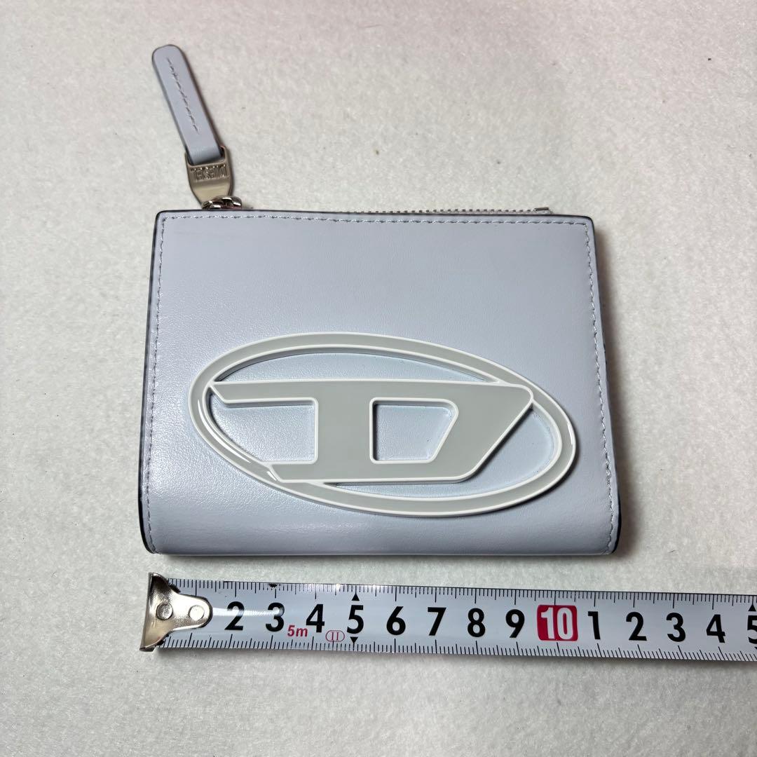 未使用品　DIESEL ディーゼル　 二つ折り財布 ホワイト