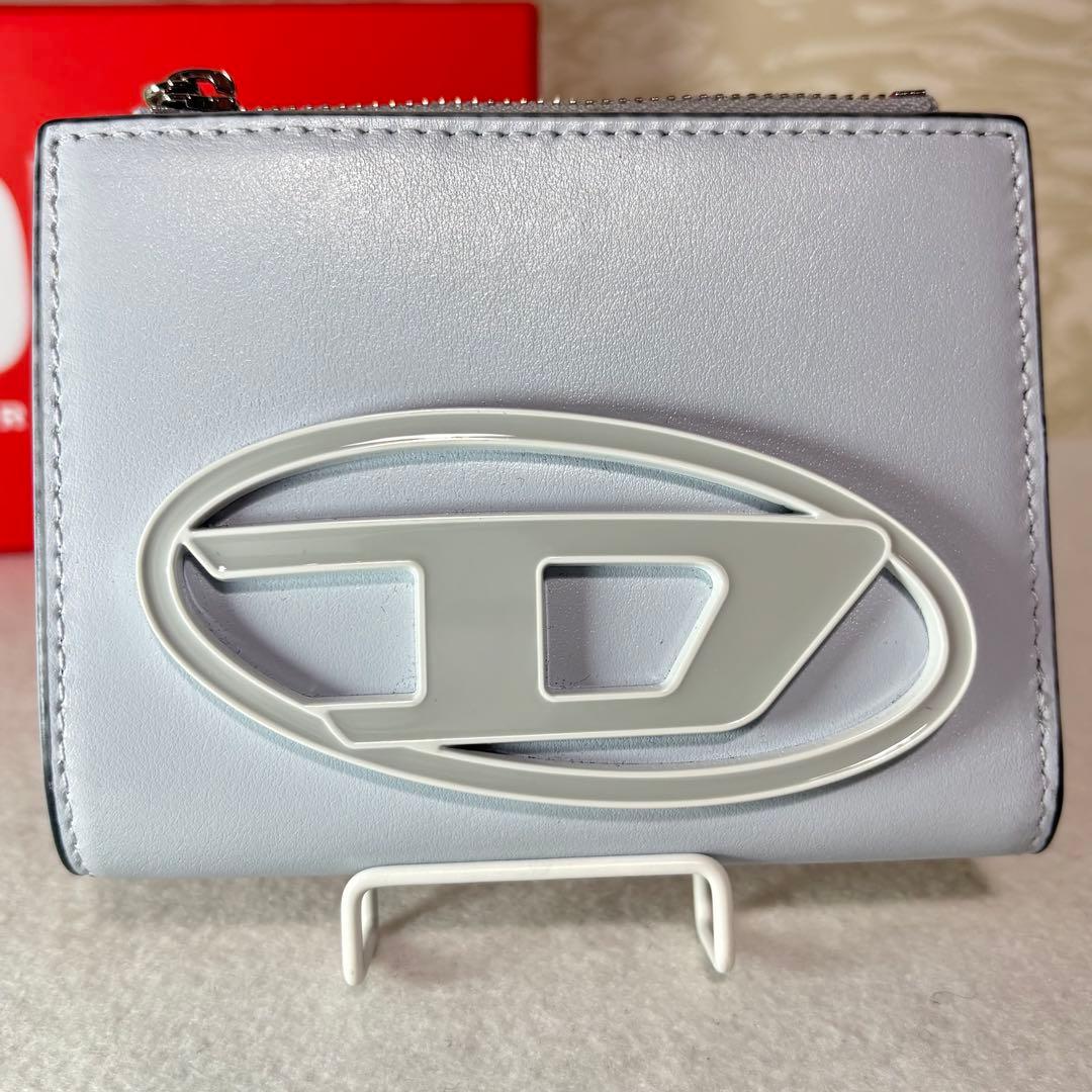 未使用品　DIESEL ディーゼル　 二つ折り財布 ホワイト