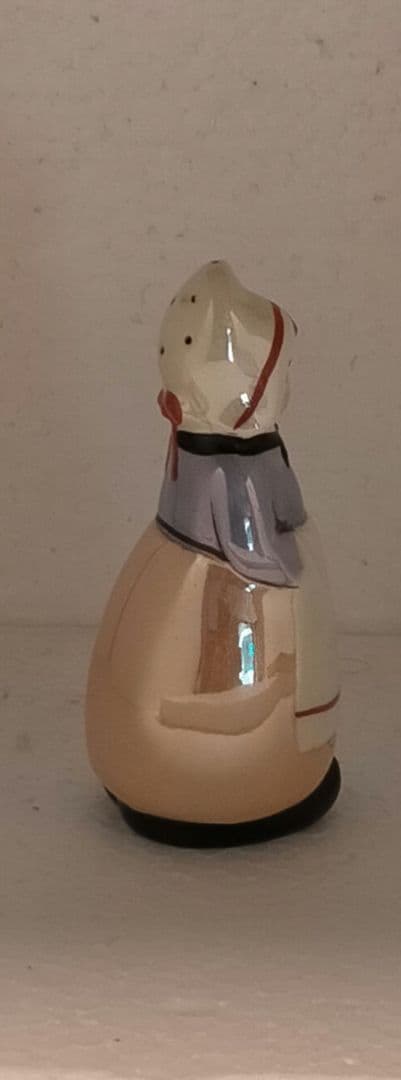 オールドノリタケ　ラスター彩　オランダ少女とスワン