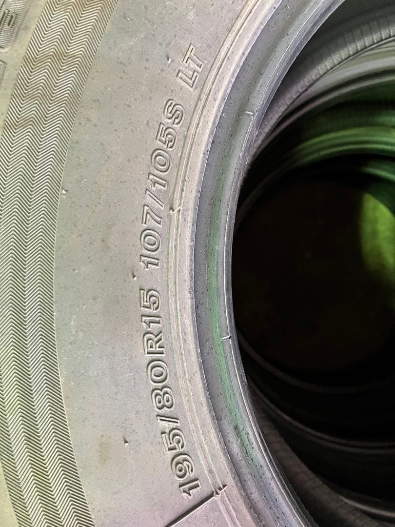 リッキー様　タイヤ２本　①