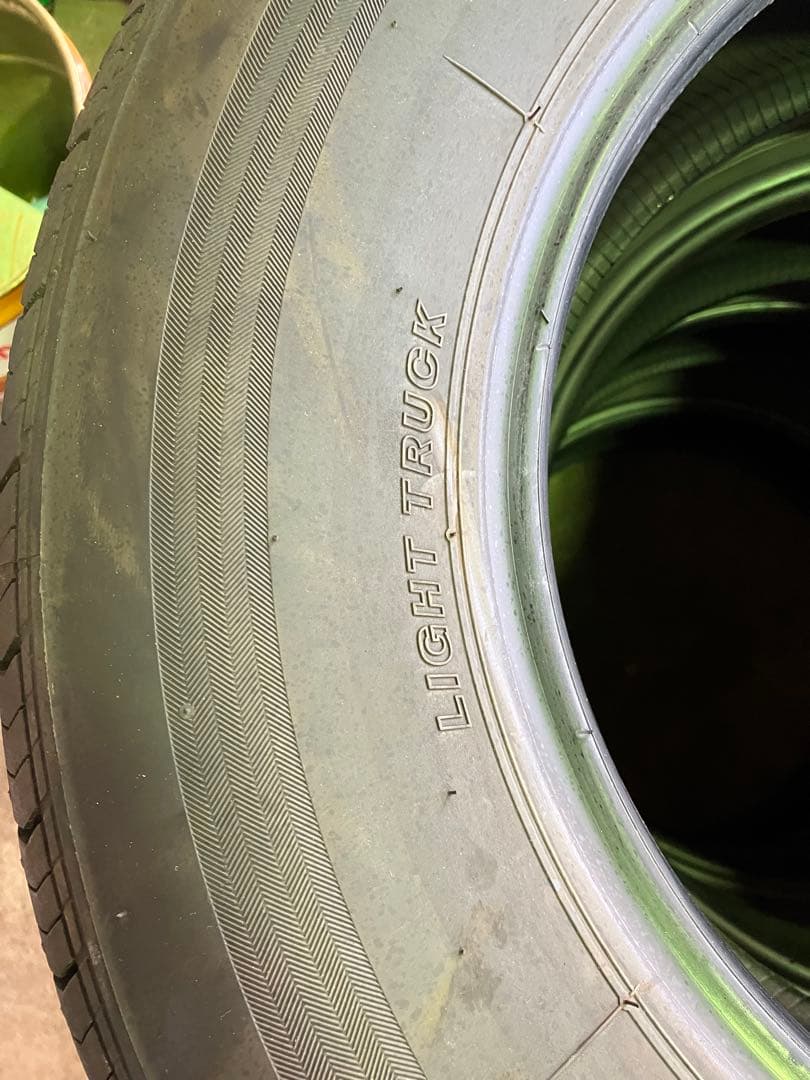 リッキー様　タイヤ２本　①