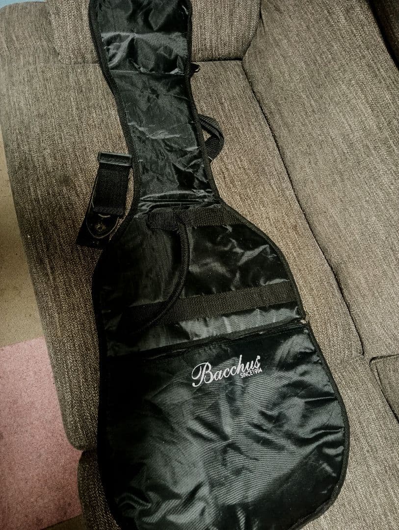 ストラト メタリックレッド レッドパール SHH（Bacchus バッカス）