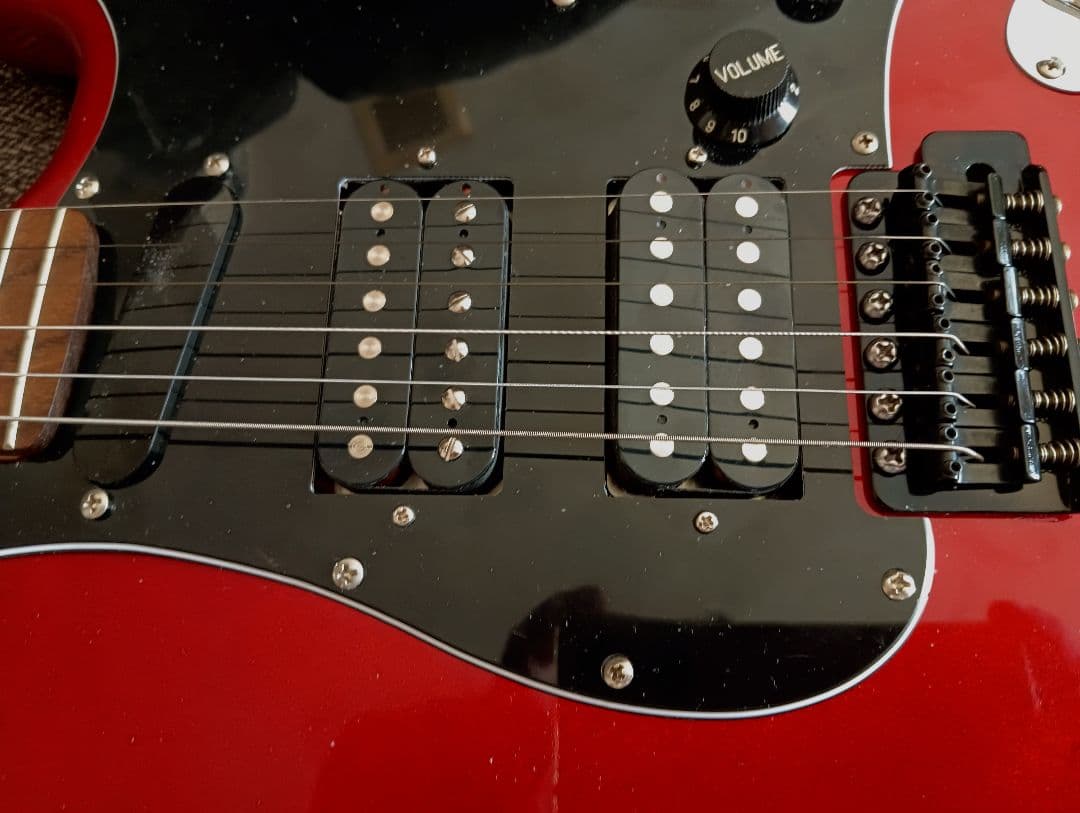 ストラト メタリックレッド レッドパール SHH（Bacchus バッカス）